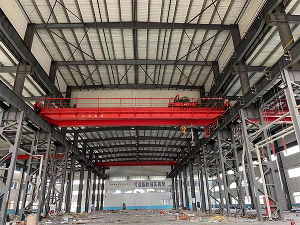 桥式行车起重机的季度保养 75T吊钩桥式起重机公司