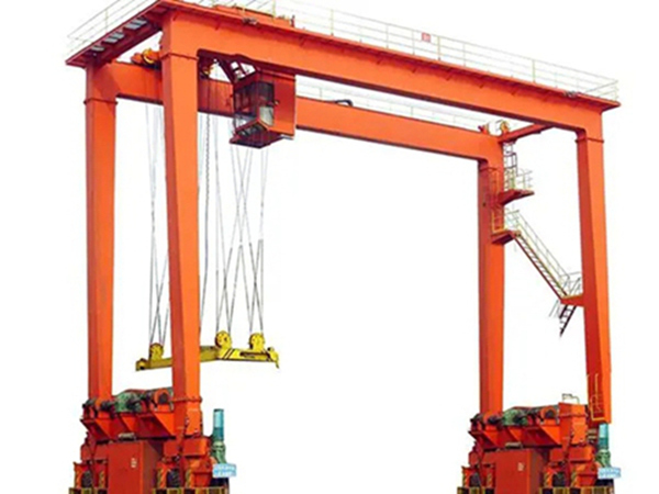 集装箱龙门吊在大雾天气遵守的通用准则